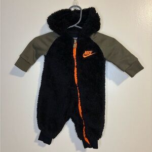 Nike NB Faux Fur Onesie